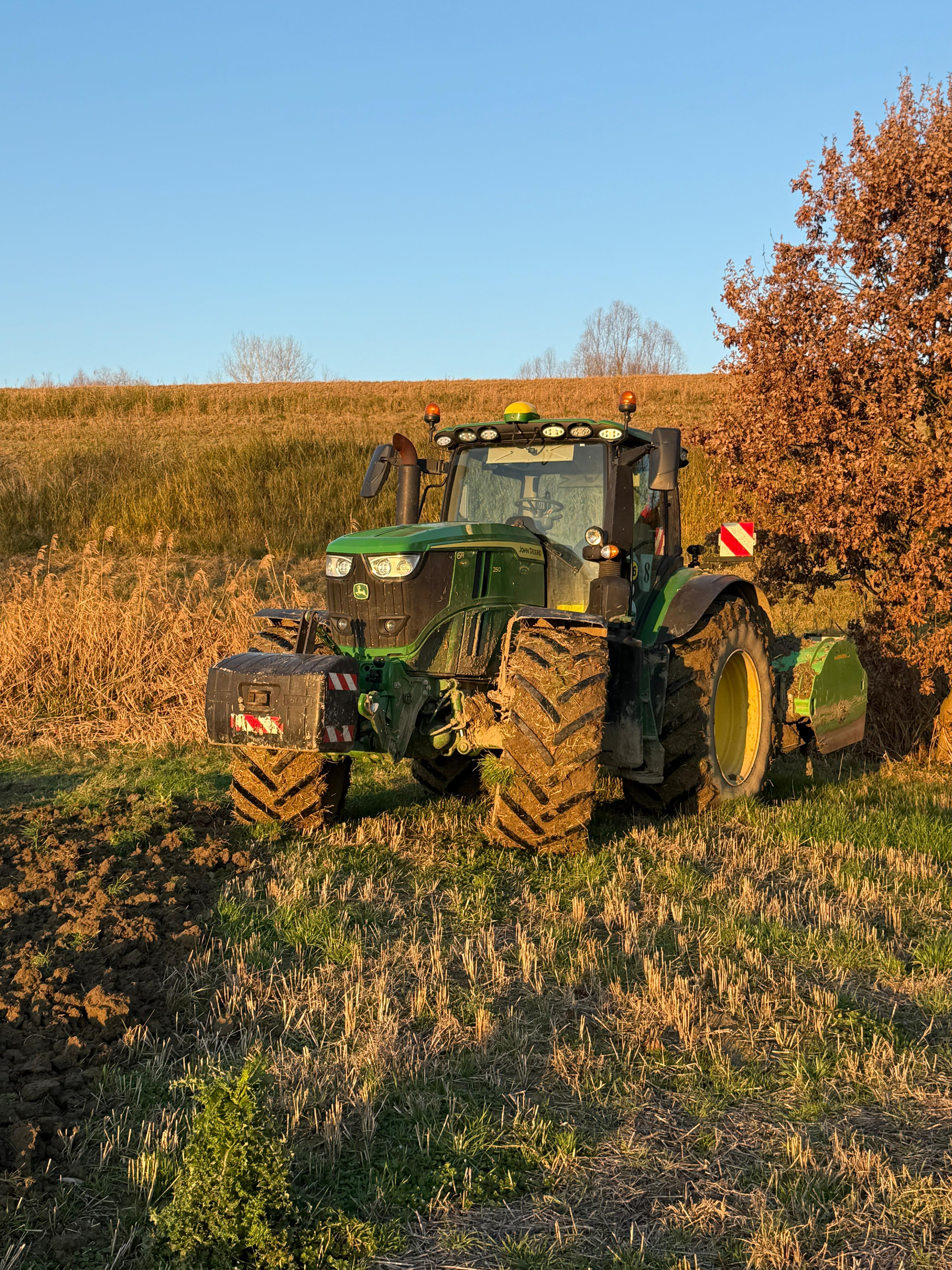 I mezzi Agrienergy al lavoro